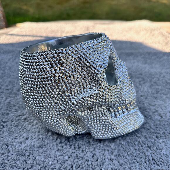 Skull Silver Textured Metallic Makeup Brush Pencil Holder Halloween Spooky Eyes - Picture 4 of 16
